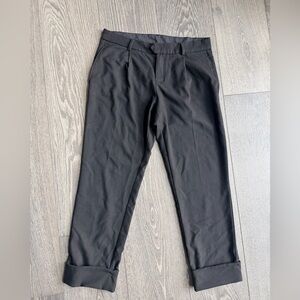 Free People Pleated Cuffed Trousers in Black Size 6